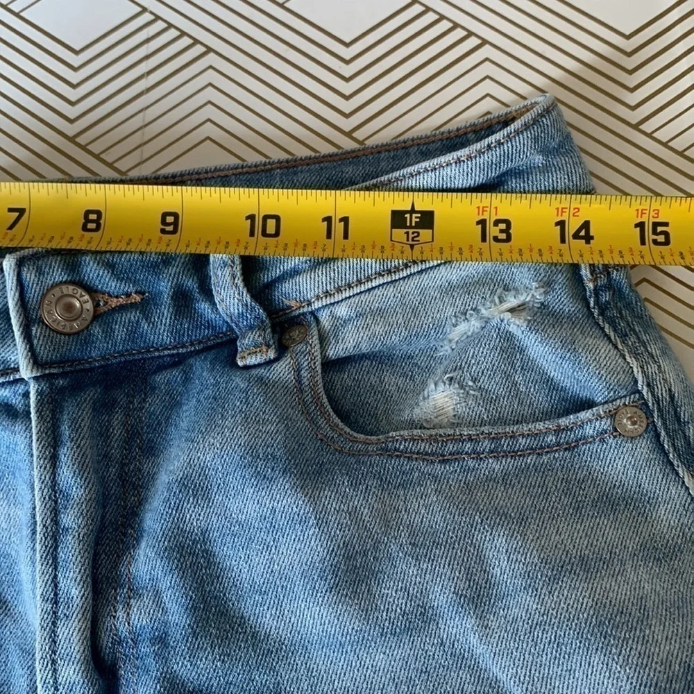 American Eagle "Mom Jean" Blue Jeans Size 4 Long #410 - Picture 10 of 12
